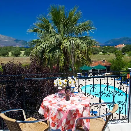 Apartment Nikos And *