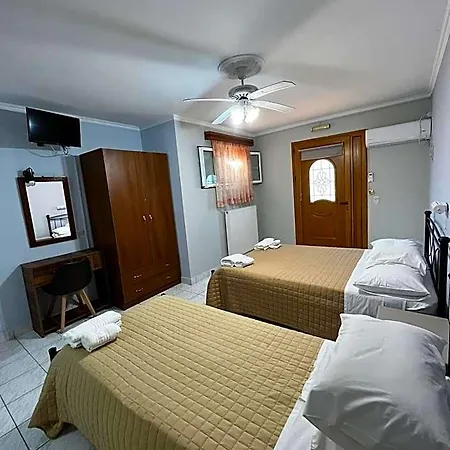 Nikos And Apartament