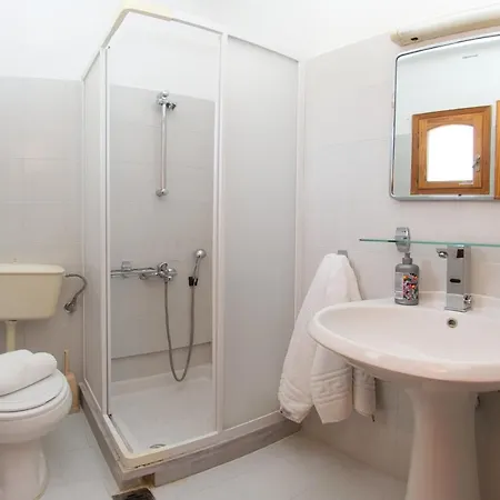 Nikos And Apartment *