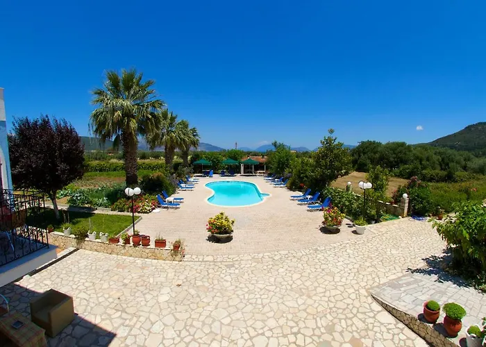 Apartment Nikos And *