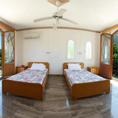 Апартаменты Nikos And Сами