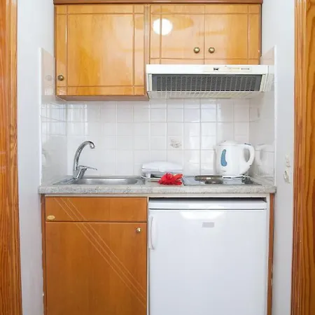 Nikos And * Сами