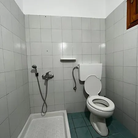 Nikos And Апартаменты *